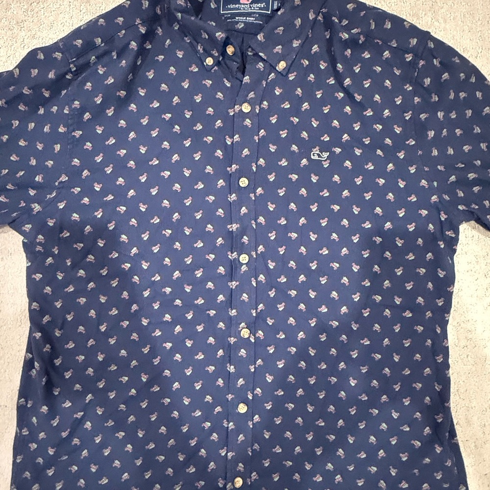 Size L Vineyard Vines Christmas button down.